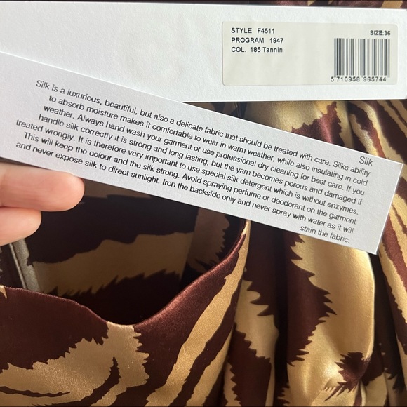 🔥GANNI Silk stretch midi dress - Picture 10 of 11